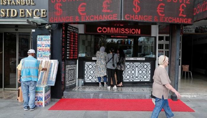 هبوط الليرة أدى إلى ركود الأنشطة الاقتصادية التركية