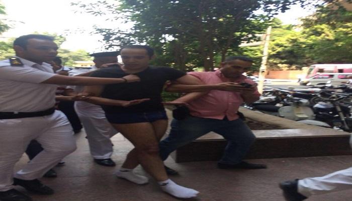 اعتقال شخص حاول القيام بعمل عدائي قرب سفارة أمريكا بالقاهرة