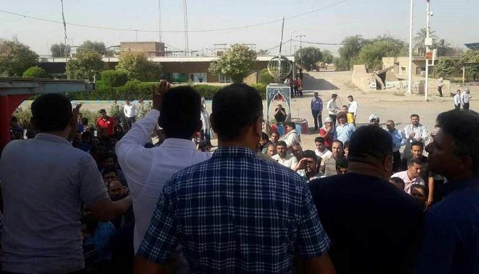 إيران تنتهج الفصل التعسفي للعمال