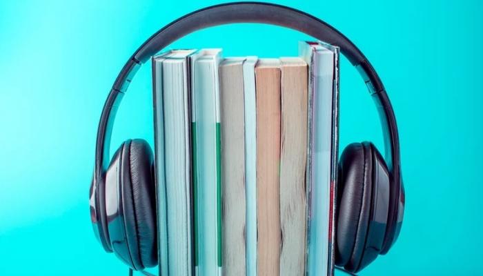 الكثير من هواة القراءة اتجهوا للكتاب المسموع