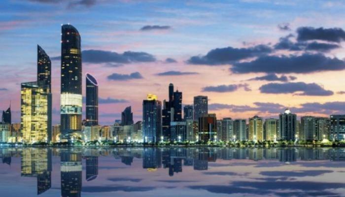 درجة الحرارة العظمى بأبوظبي 42