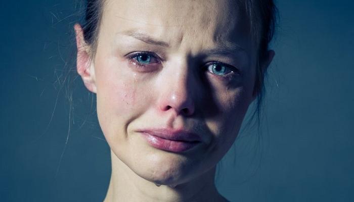 البكاء يقضي على التوتر ويقوي جهاز المناعة