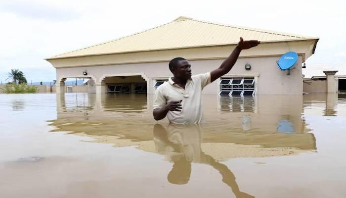 الطوارئ النيجيرية: مقتل 100 شخص في فيضانات بـ10ولايات