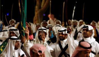 العرضة السعودية.. حفاظ على الموروث وتجسيد اللحمة الوطنية - أرشيفية