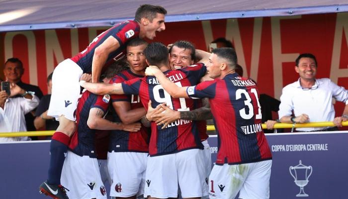 احتفال بولونيا بالفوز على روما