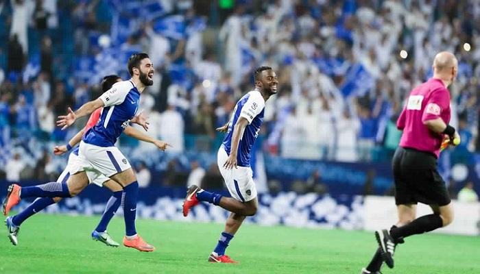 الهلال والفتح