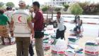 بالصور.. الهلال الأحمر الإماراتي يغيث ألف أسرة في زنجبار بمحافظة أبين
