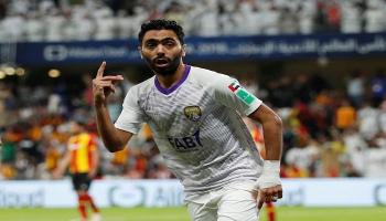 حسين الشحات لاعب العين الإماراتي 