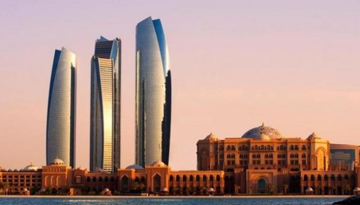 أبوظبي عاصمة دولة الإمارات العربية المتحدة