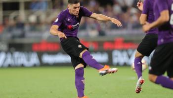 نيكولا ميلينكوفيتش مدافع فيورنتينا