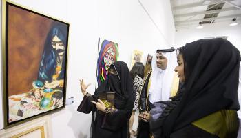 جانب من لوحات التشكيلية الإماراتية هدى الريامي