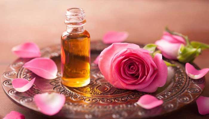 8 فوائد لزيت الورد تجدد جمال بشرتك