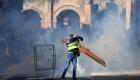 الشرطة الفرنسية تطلق الغاز لتفريق متظاهري "السترات الصفراء"