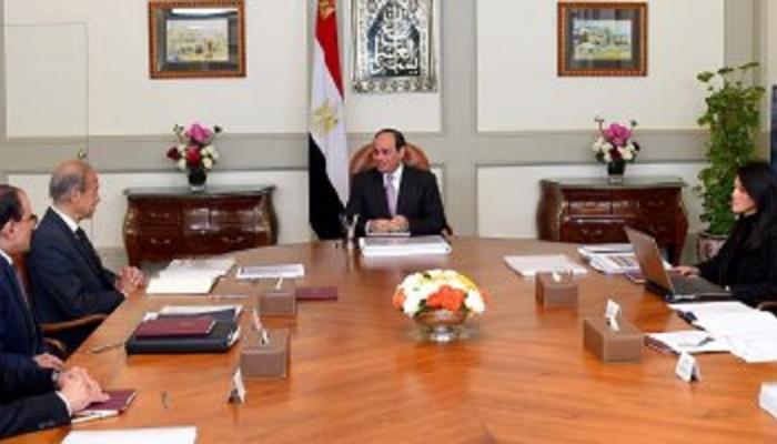 الرئيس السيسي خلال اجتماعه مع وزيرة السياحة المصرية