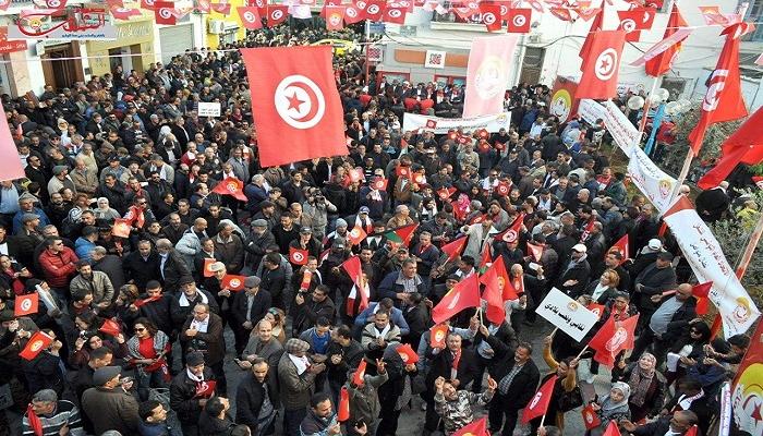 موجة جديدة من الإضرابات في تونس الشهر المقبل - أرشيفية