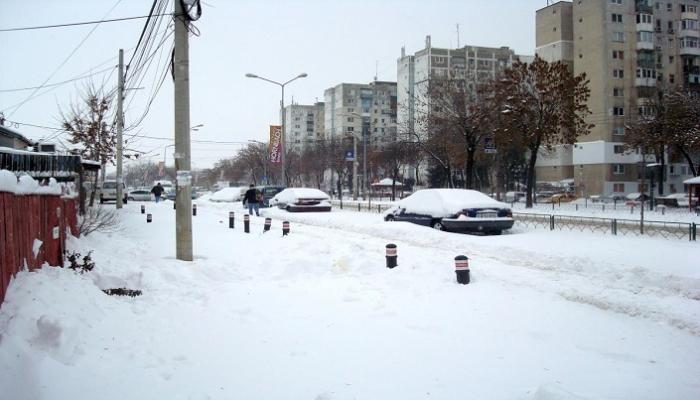عاصفة ثلجية تضرب الجزائر - أرشيفية