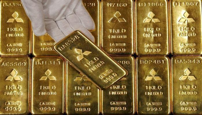الذهب يبلغ أعلى مستوى في أكثر من 7 أشهر