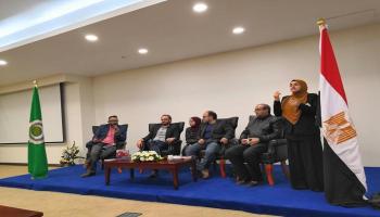 جانب من مناقشة رواية "كرافت" للسويسري يوناس لوشر بمعرض القاهرة الدولي للكتاب