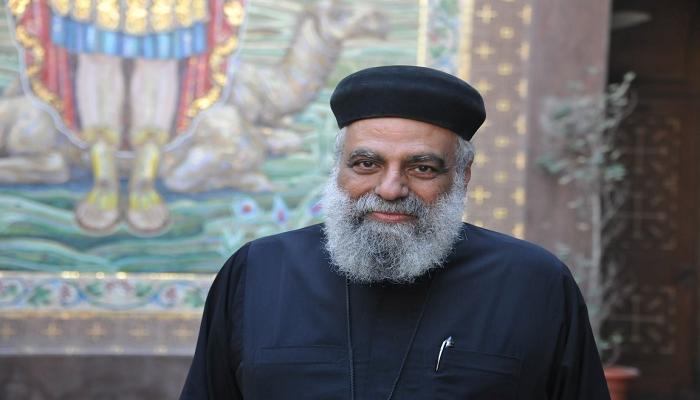 الأب مينا حنا راعي الكنيسة القبطية مار مينا العجائبي