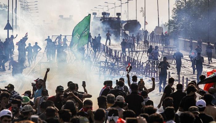 اشتباكات بين المتظاهرين وقوات الأمن العراقية