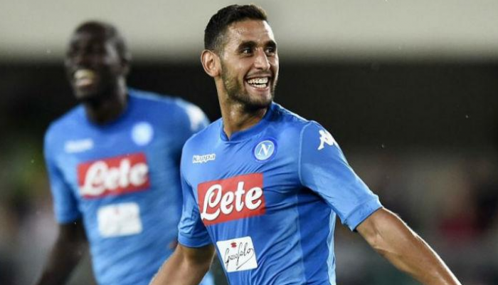 فوزي غلام لاعب نابولي الإيطالي