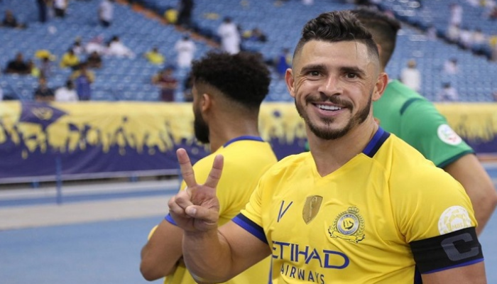 البرازيلي جوليانو دي باولا