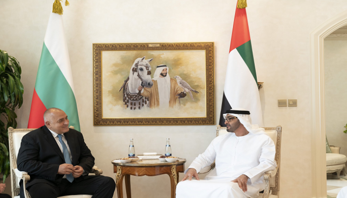 الشيخ محمد بن زايد آل نهيان خلال استقبال رئيس وزراء بلغاريا