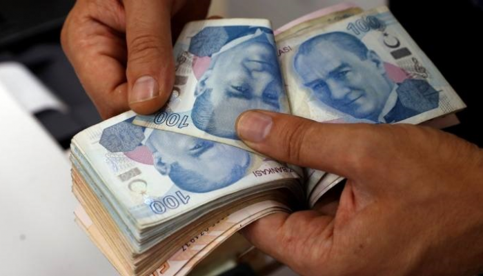 سياسات أردوغان تعصف بالليرة مجددا