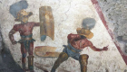 العثور على لوحة أثرية "غير عادية" في إيطاليا