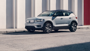 سيارة فولفو XC40 Recharge الجديدة