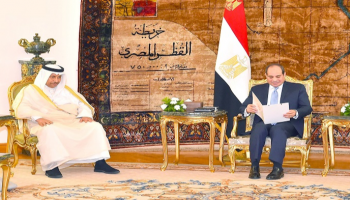 الرئيس المصري خلال استقباله رئيس الوزراء الكويتي 