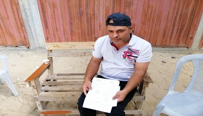 محمد العقاد مواطن فلسطيني مريض وترفض إسرائيل خروجه للعلاج