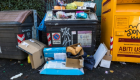 روما تطالب السكان بإبقاء القمامة في المنازل