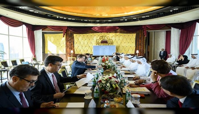 جانب من لقاء وزير المالية الإماراتي ورئيس الاتحاد السويسري