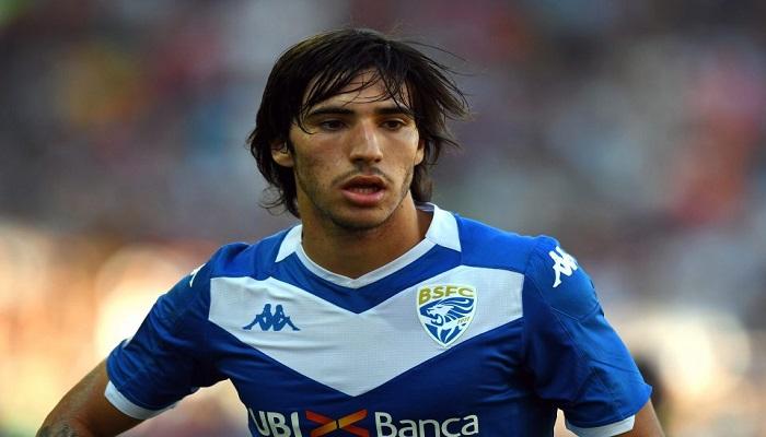 ساندرو تونالي لاعب بريشيا