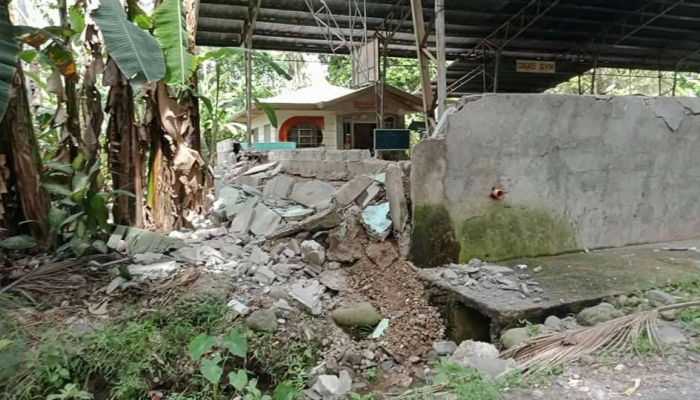 من آثار زلزال ضرب مينداناو الفلبينية