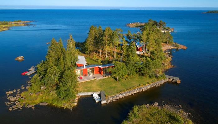جزيرة Gåsharsskäret السويدية المعروضة للبيع