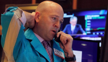 تباين الأسهم الأمريكية عند بداية تعاملات الأربعاء