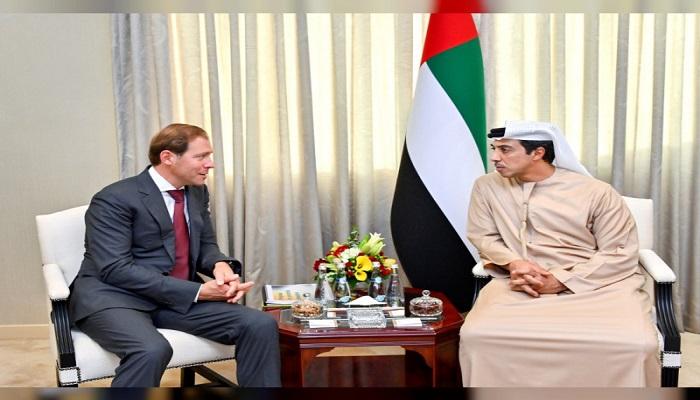 الشيخ منصور بن زايد يستقبل وزير الصناعة والتجارة الروسي