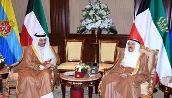 الشيخ صباح الأحمد الجابر الصباح خلال استقباله الشيخ جابر المبارك - أرشيفية