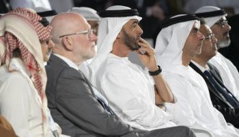 الشيخ محمد بن زايد يشهد جانبا من "منتدى بلوغ الميل الأخير" 