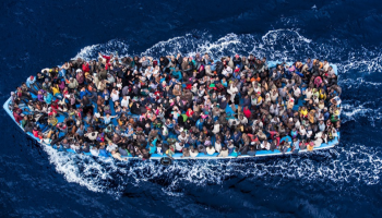 58 شخصاً جرى إنقاذهم بعد العثور على القارب – أرشيفية