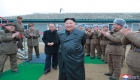 زعيم كوريا الشمالية يحث على التطوير خلال تجربة صاروخية جديدة