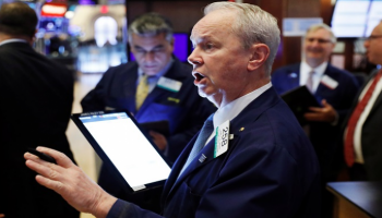 الأسهم الأمريكية تتراجع في نهاية تعاملات الإثنين