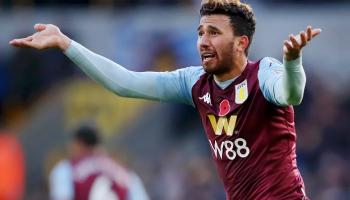 تريزيجيه لاعب أستون فيلا