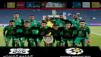 لاعبو شباب الأهلي دبي