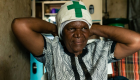 سيدة تواجه الأزمة الطبية في زيمبابوي بتحويل بيتها لمستشفى 