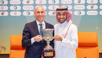 الأمير عبدالعزيز بن تركي الفيصل ولويس روبياليس