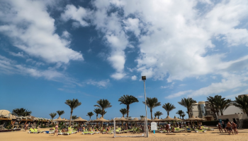 محافظة البحر الأحمر المصرية تحظر استخدام الأكياس البلاستيكية