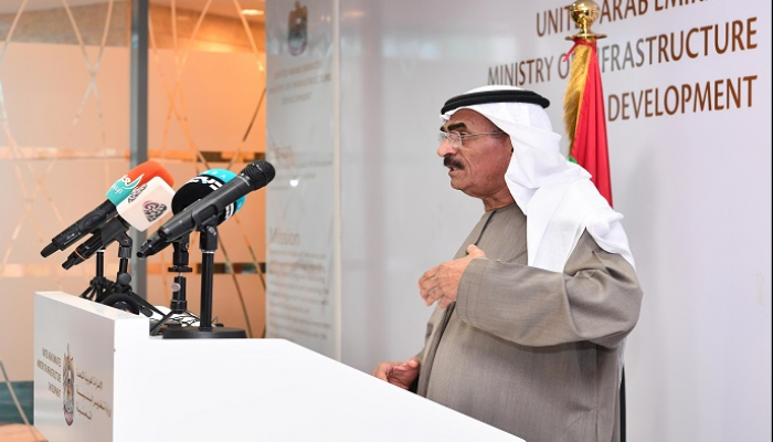 الدكتور عبدالله بن محمد النعيمي وزير تطوير البنية التحتية بالإمارات